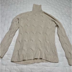 Holtrenfrew brand 100% cashmere sweater